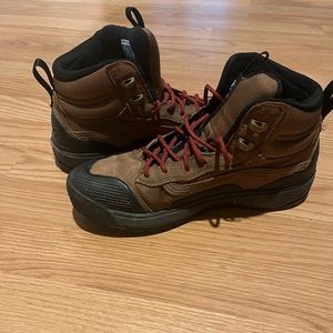 Men’s Vans MTE boots